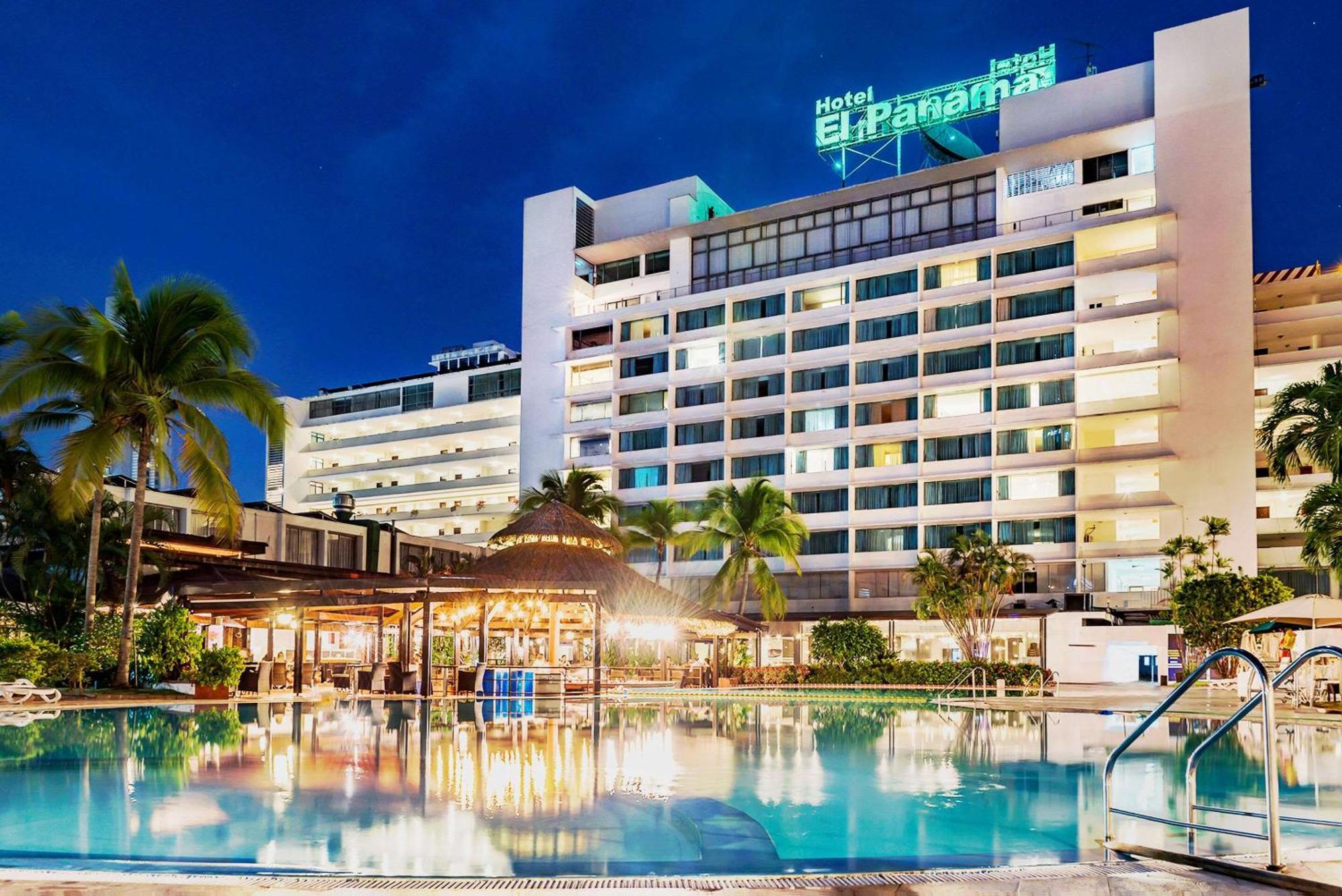 Hotel El Panama By Faranda Grand, A Member Of Radisson Individuals Buitenkant foto The hotel at night